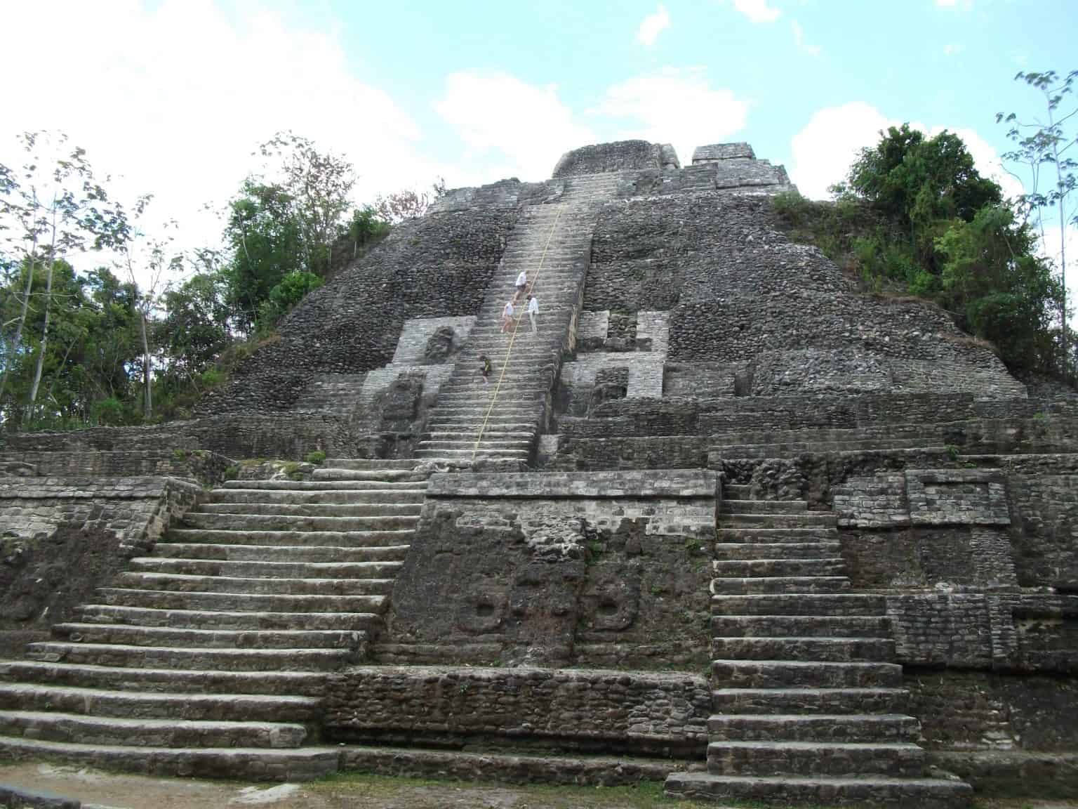 Jenny Schiltz - Lamanai Mayan Ruins in Orange Walk Belize 2 1536x1152 1